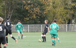 Les U17 battus par le leader